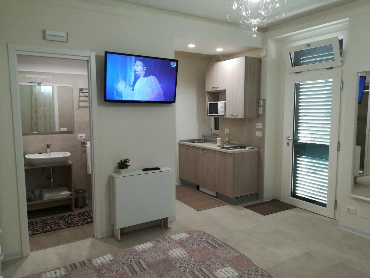 Guest House B&B Via Marina 雷焦卡拉布里亚 外观 照片