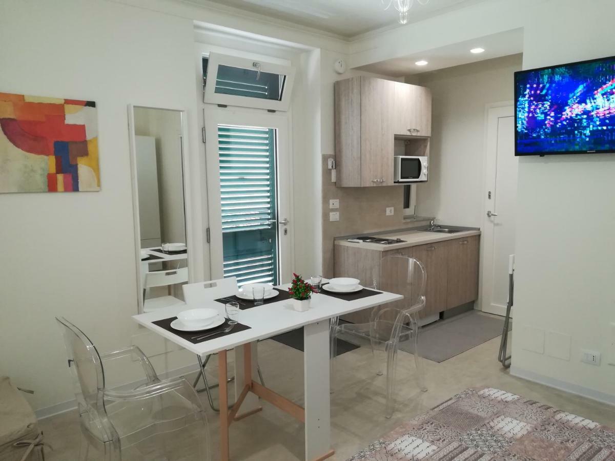 Guest House B&B Via Marina 雷焦卡拉布里亚 外观 照片